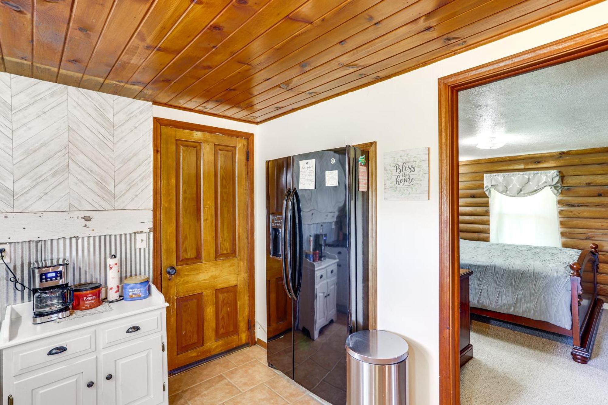 Quiet Shiloh Retreat With Spacious Yard And Fireplace! 외부 사진