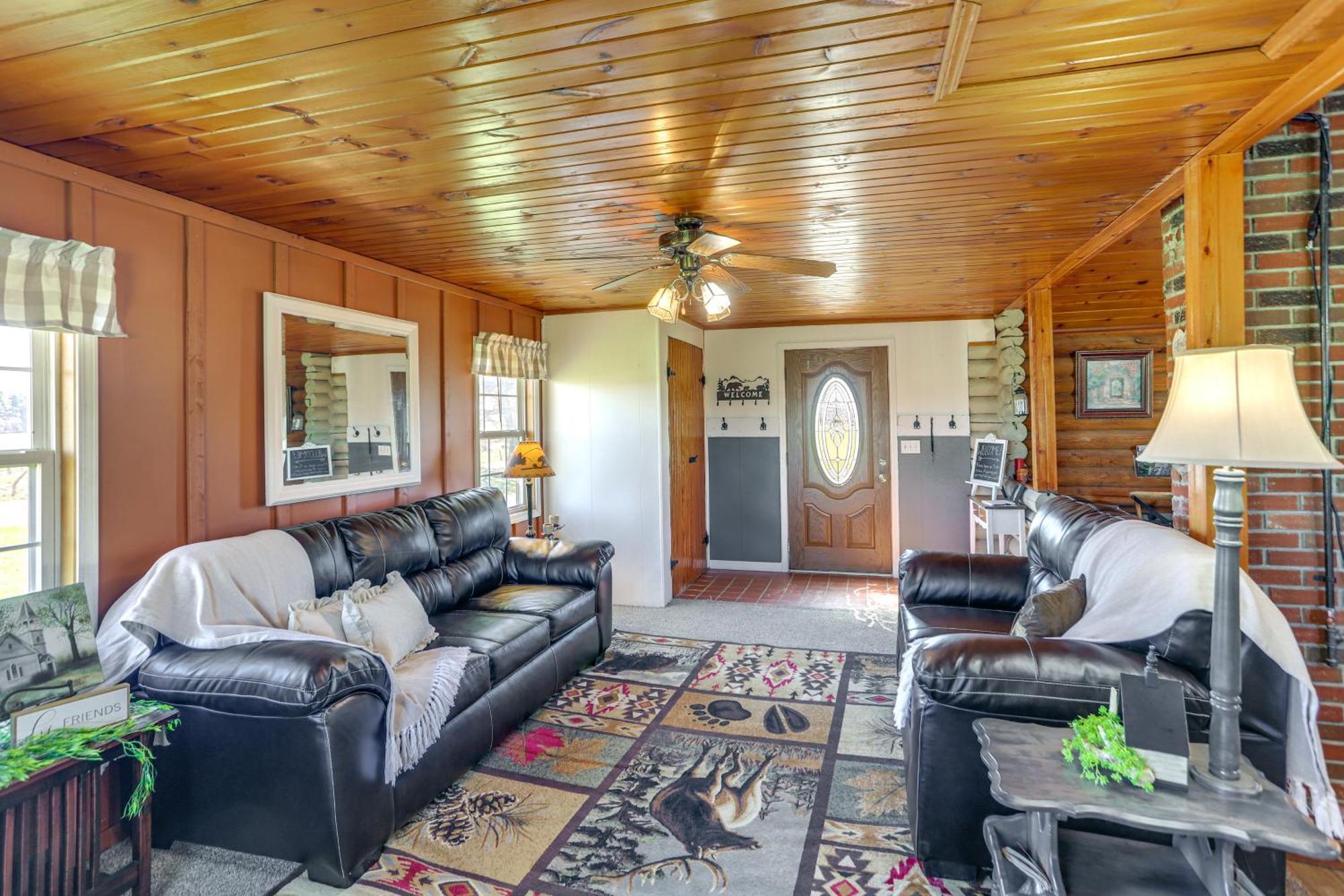 Quiet Shiloh Retreat With Spacious Yard And Fireplace! 외부 사진