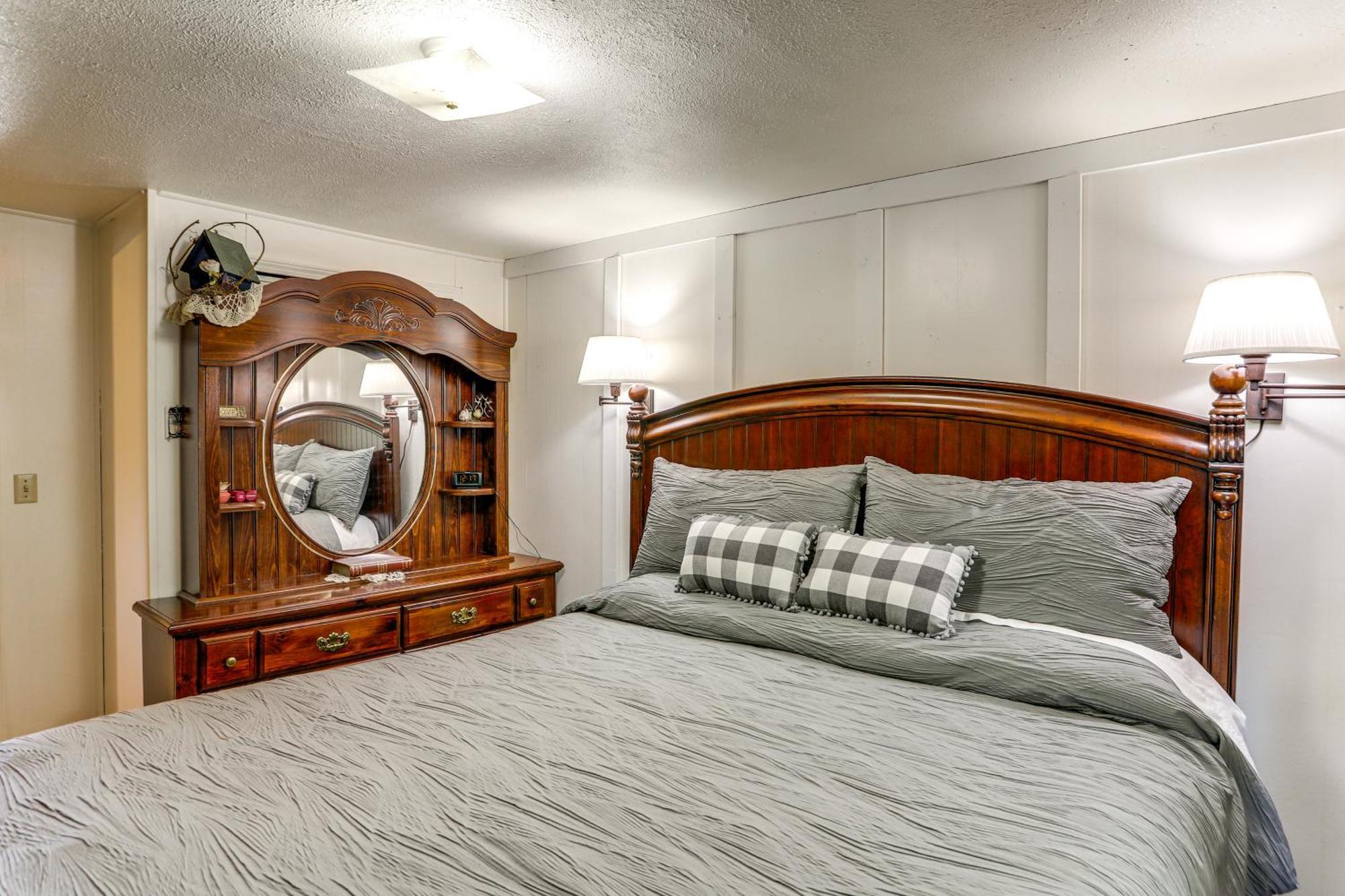 Quiet Shiloh Retreat With Spacious Yard And Fireplace! 외부 사진